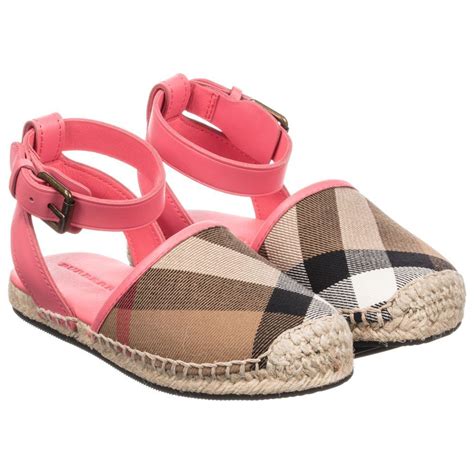 burberry sandals girls.